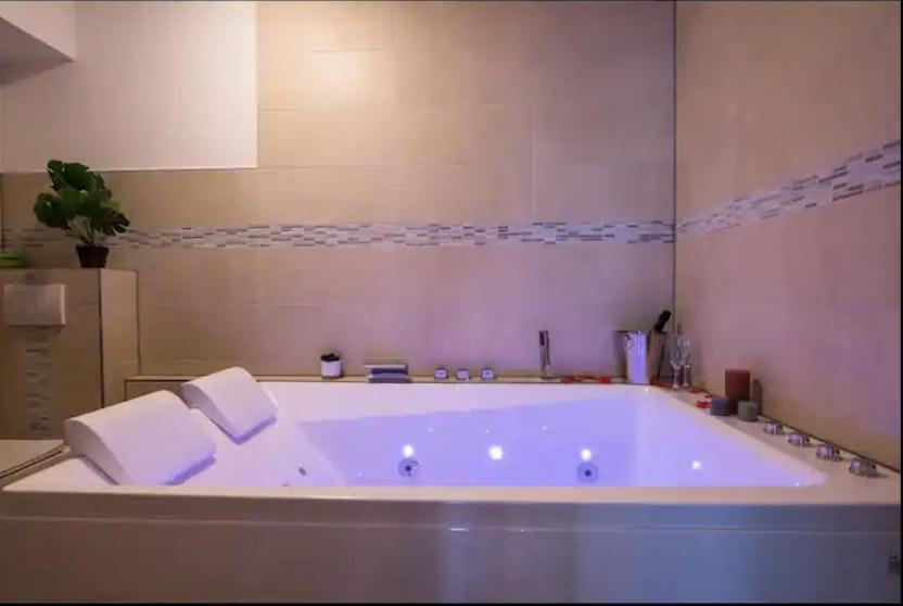 Balneo & Confort, Tram, Parking Apartment *